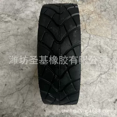 Factory Wholesale Sales of Motorcycle Tires, Vacuum Tires, Anti-Skid and Wear-Resistant 130/60-13