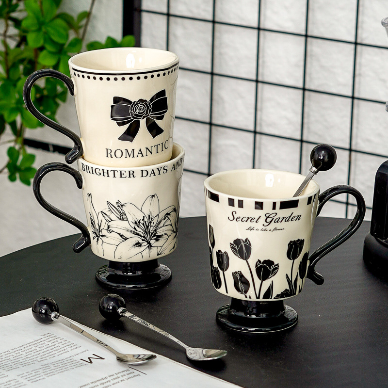 European Ceramic Cup, Exquisite Mug, Girls' Tall Mug with Spoon, High-Looking Couple Cup, Souvenir Water Cup