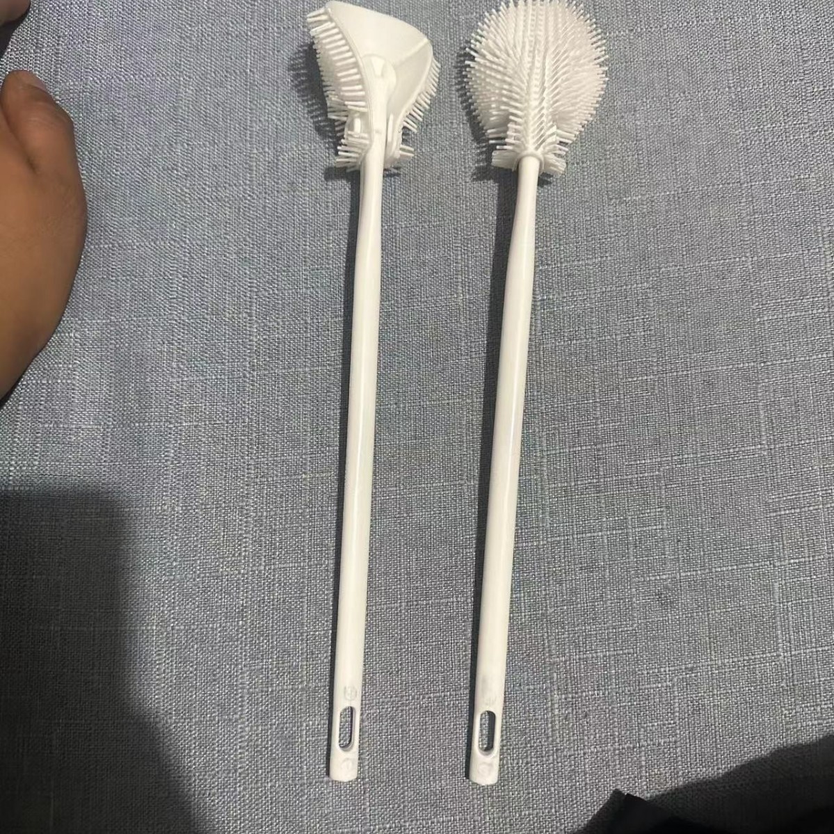 흰색 젖병 브러쉬
