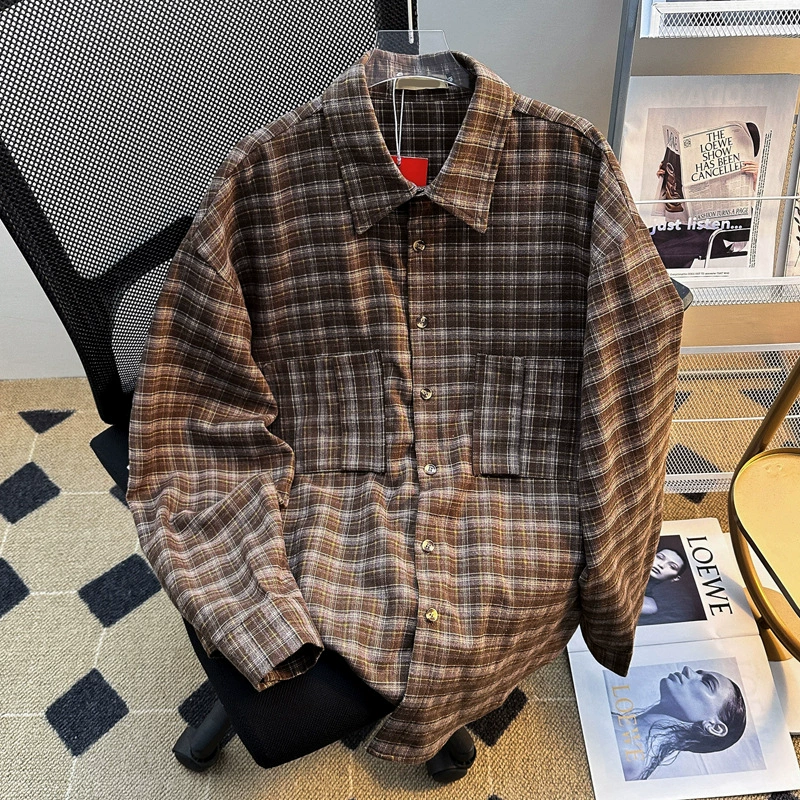 Мужская рубашка в клетку с длинными рукавами в американском стиле кофейного цвета, свободная посадка в стиле ретро с горизонтальным карманом, повседневная куртка-рубашка для рабочей одежды.