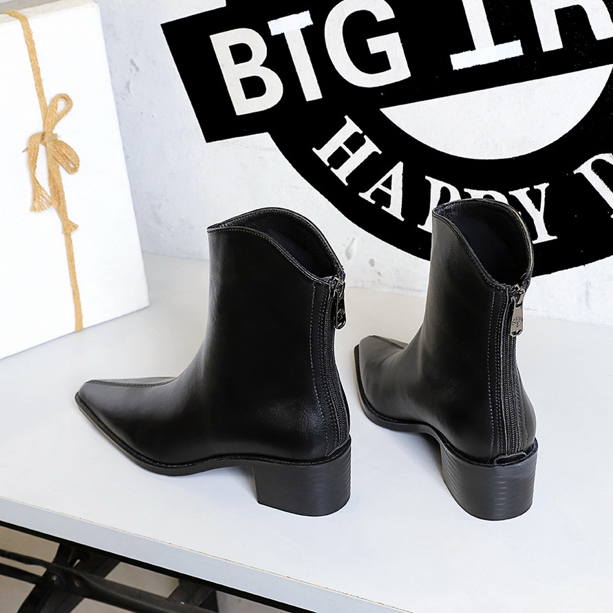 Retro Pointed Toe Ankle Boots For Women Chunky Mid Heel Versatile_voghion.com
