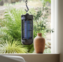 高品质户外露营灭蚊器卧室客厅电击式静音驱蚊灯便携式家用电器