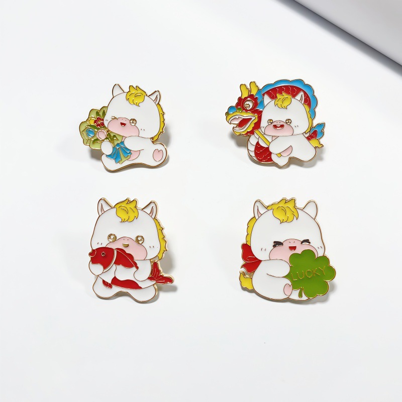 Año del Caballo broche de mujer adorable insignia japonesa de Año Nuevo dibujos animados pin decoración creativa cierre pin accesorios mochila
