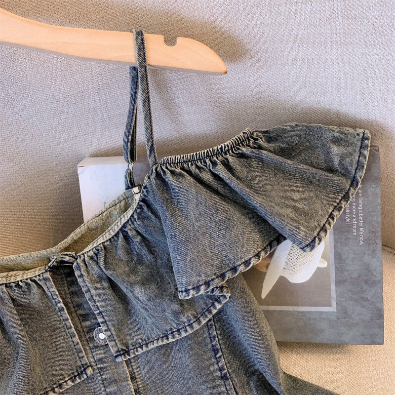 Design Sense Niche Ruffled off-shoulder Denim Shirt Women's Summer New French Style Stylist Age-reducing Sling Shirt Design Sense Niche Ruffled off-shoulder Denim Shirt Women's Summer New French Style Stylist Age-reducing Sling Shirt