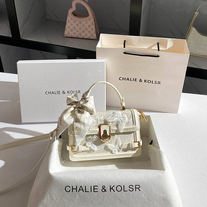 Box, bag, high-end, with embroidery
