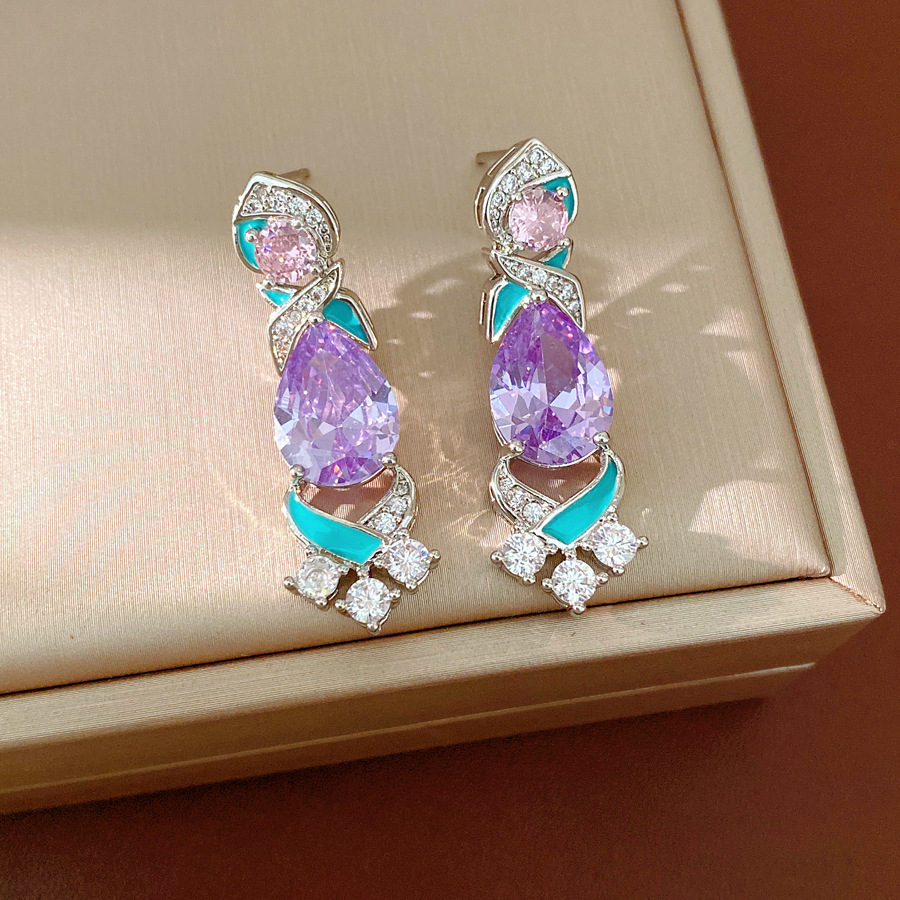 Corte de viento goteo de aceite de zircon collar oval lujo ligero de alto nivel sensación de cadena de clavícula exquisita nicho conjunto de joyería al por mayor