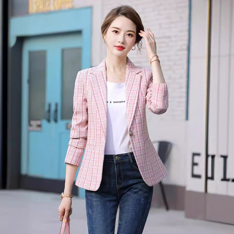 Short Plaid Small Suit Women's Spring and Autumn Elegant busalong New Casual Slim-fit Slimming Suit Jacket Short Plaid Small Suit Women's Spring and Autumn Elegant busalong New Casual Slim-fit Slimming Suit Jacket