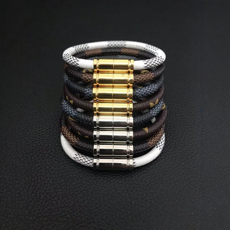 European and American Big-Name Presbyopic Leather Bracelets for Girls Niche High-End Hand Accessories Retro Leather Bracelets Wholesale