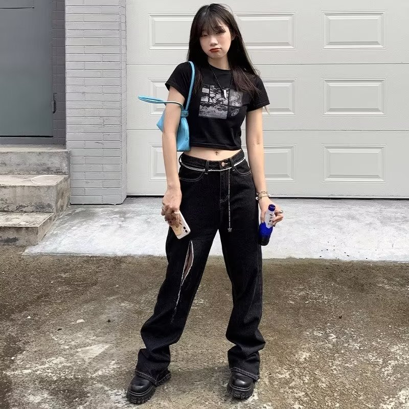 Navel-Baring Printed Short-Sleeved T-Shirt for Women 2025 Summer New Style Hot Girl Retro Top Foreign Trade Student Black Bottoming Shirt