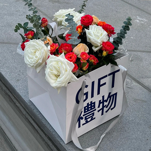 Valentine's Day beer bouquet gift gift bag hug bag floral packaging handbag flower gift box bouquet flower box