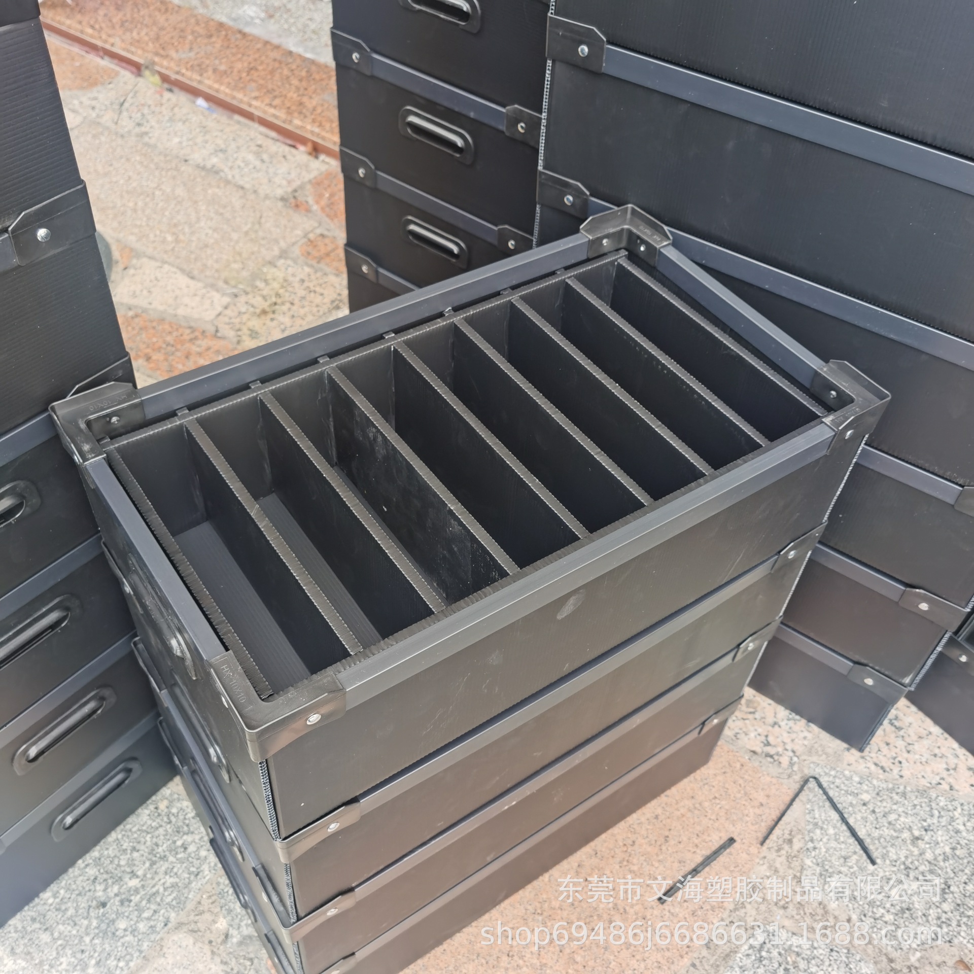 供应深圳电子隔板中空板 PP塑料周转箱刀卡 EVA绒布平卡定制