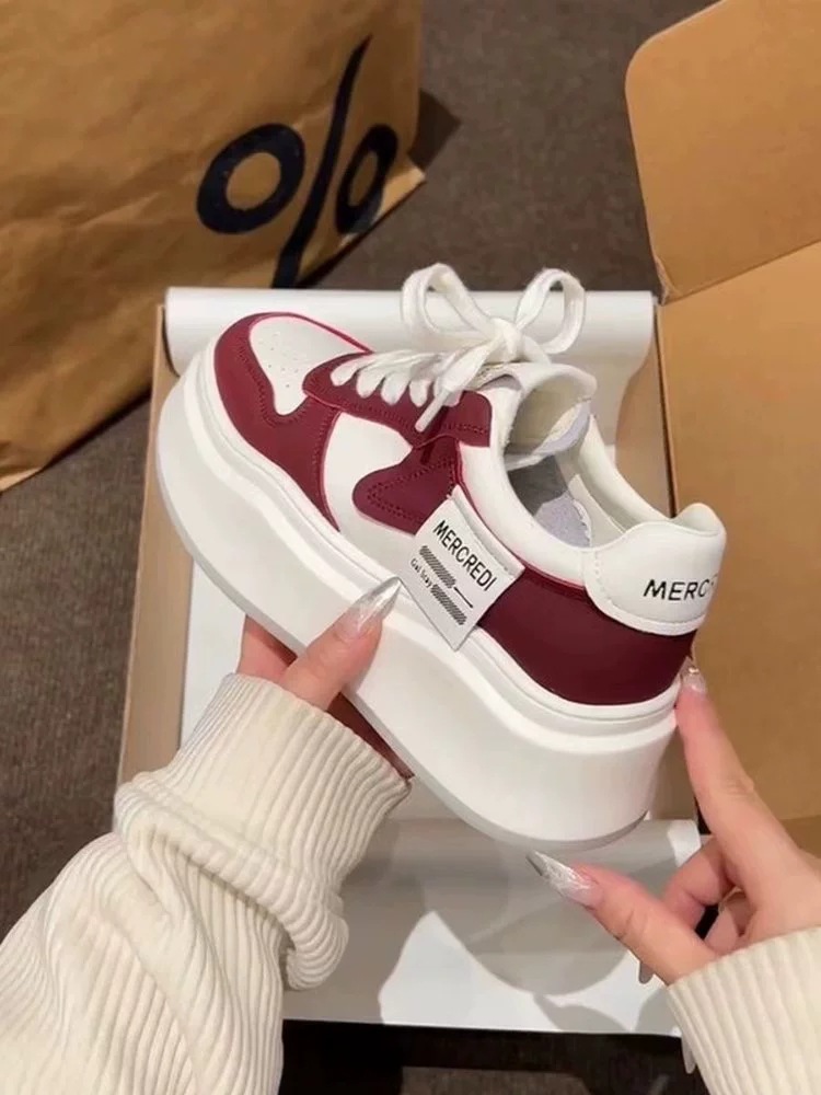 Women's Thick-soled White Trainers Casual Height Increasing Shoes_voghion.com
