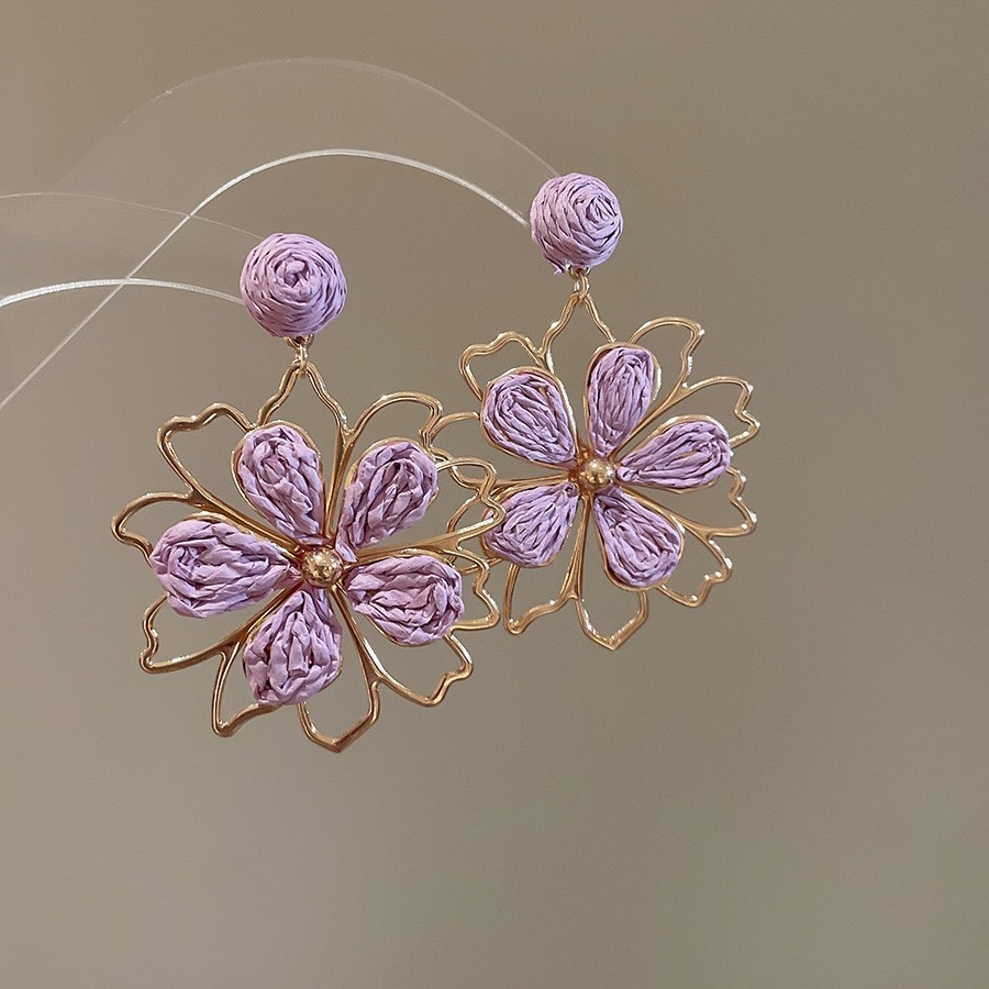 Pendientes de borla de flores de tela de aguja de plata Pendientes de estilo de vacaciones junto al mar