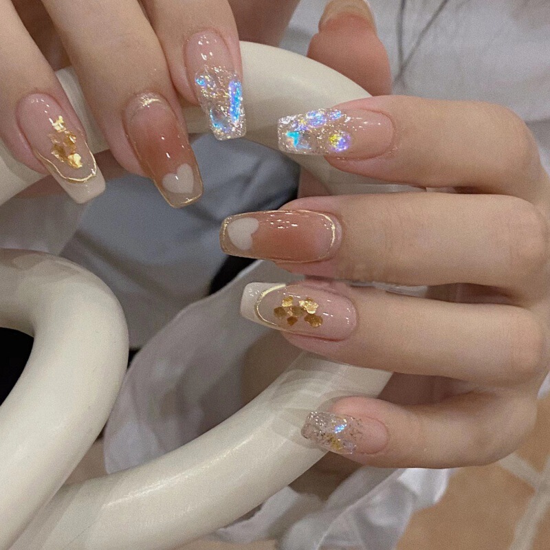 Purely Handmade Phototherapy Manicure Autumn and Winter Wearable Nails Autumn and Winter New Nail Stickers French Mica Flakes Heart Accessible Luxury Short Style
