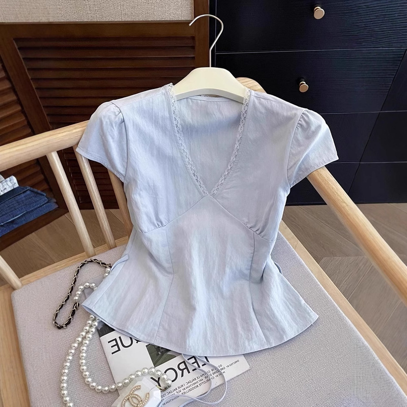 Korean Sweet Blue Lace V Neck Short-Sleeved Shirt for Women 2025 Summer New Style Petite Short Waist Top
