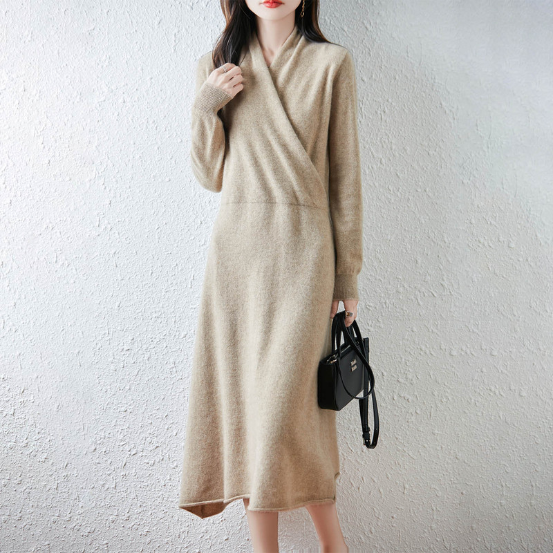 Over-The-Knee V Neck Wool Dress for Women, Mid-Length, Slim-Fitting, Chest-Wrapped Knitted Autumn and Winter Splicing Long-Sleeved Cross-Neck Waist