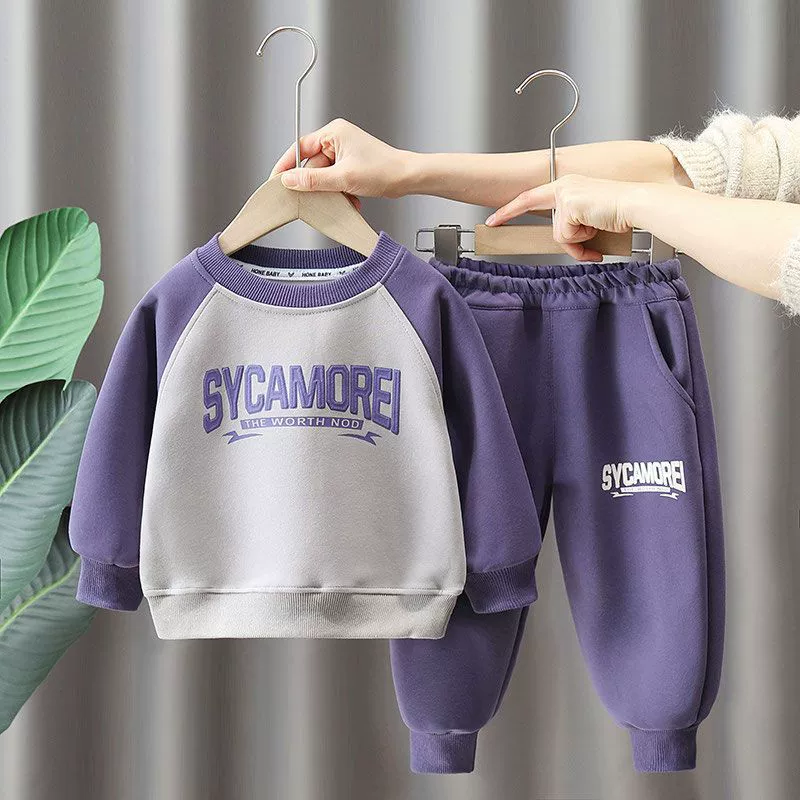 Весенний костюм для мальчиков 2024 новый цвет свитера два комплекта детская весенняя и осенняя модная повседневная одежда