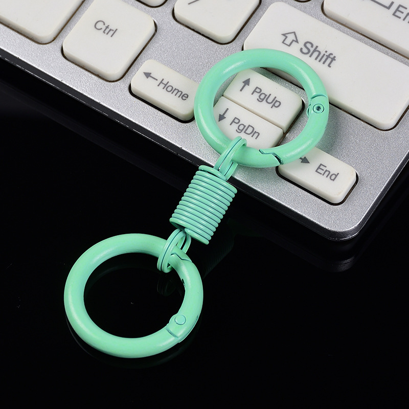 カラーの金属の漆のキーホルダーの小さい清新な韓国版の双輪のスプリングのバックルの箱の接続はdiyのアクセサリの部品を掛けます。|undefined