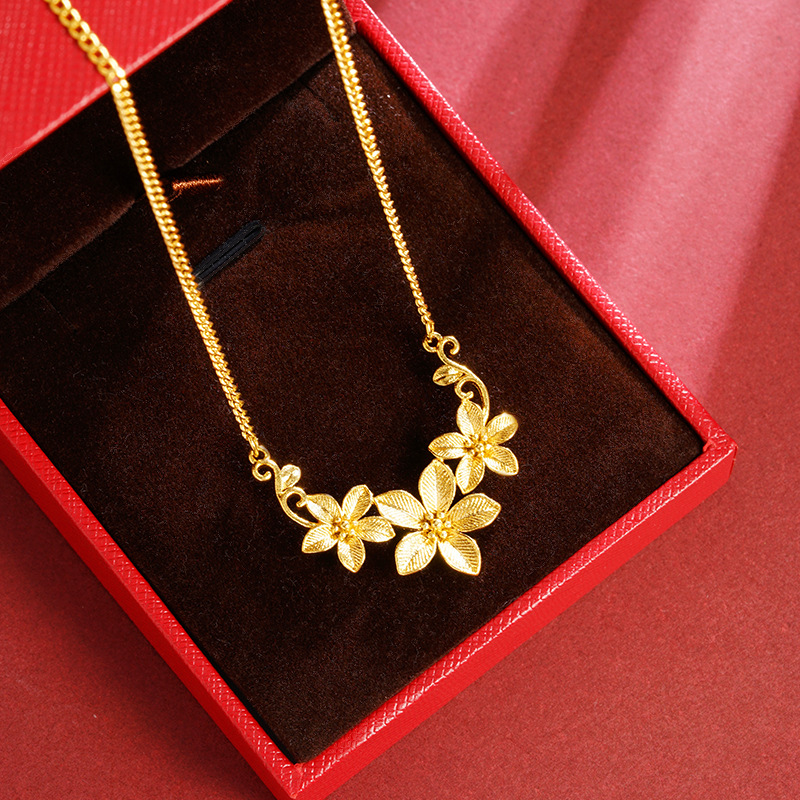 Las nuevas flores florecientes florecen como flores brocadas, pétalos a rayas, collar de oro de arena, diseño de lujo ligero, sensación de temperamento, joyas que no se desvanecen durante mucho tiempo