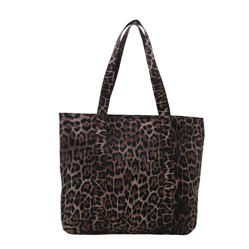 Gran capacidad simple relajado bolso de mano 2024 nuevo estilo de moda moda de invierno bolso de hombro leopardo