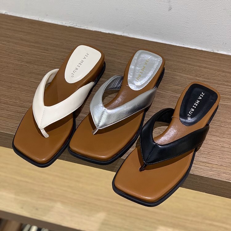 Zapatos retro de tacón alto de cuña, chanclas, chanclas, zapatos de hadas, sandalias francesas plateadas de verano 2025