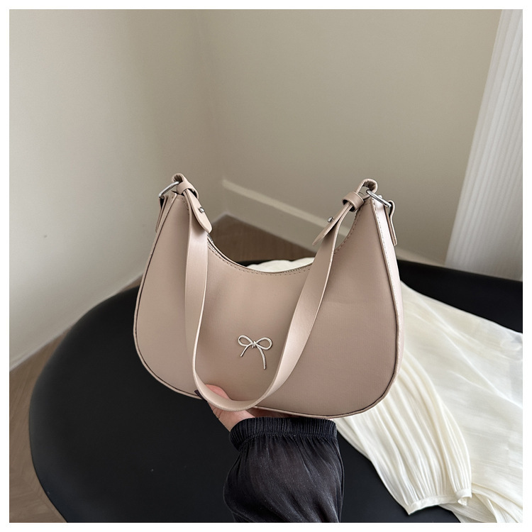 450g Weight Nylon Lining Material Zipper Closure Type Single Shoulder Strap Strap Type Shoulder Bag Bags Type Daily Occasion Pu Leather Material Solid Color, Bow Knot Pattern All Seasons Season Women's Gender Sewing Thread Design Streetwear Style Square Shape Large Size Women's Large Pu Leather Solid Color Bow Knot Streetwear Square Zipper Shoulder Bag 14