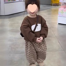 Ůͯһ�w�q�¿����b������ͨ����ӡ�����c�Ӻ��l�ɼ����b