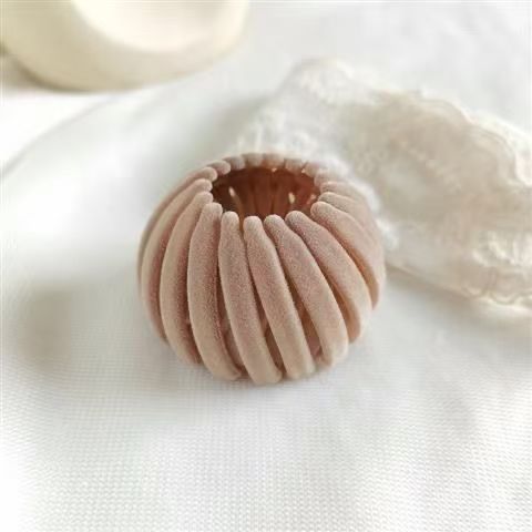 ハクチョウのベルベットの鳥の巣の髪輪の丸子の頭の盤髪の神器は高い馬尾を刺してクリップの韓国の怠け者の髪飾りをつかみます。|undefined
