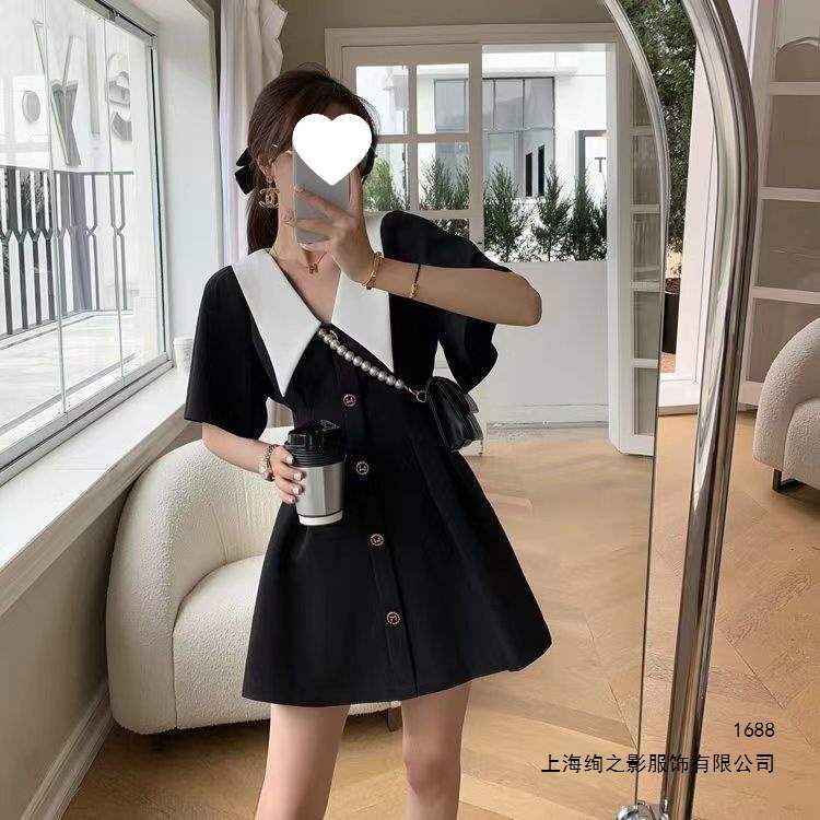 娃娃领连衣裙夏装2026新款女大码胖mm洋气时髦收腰显瘦a字小黑裙