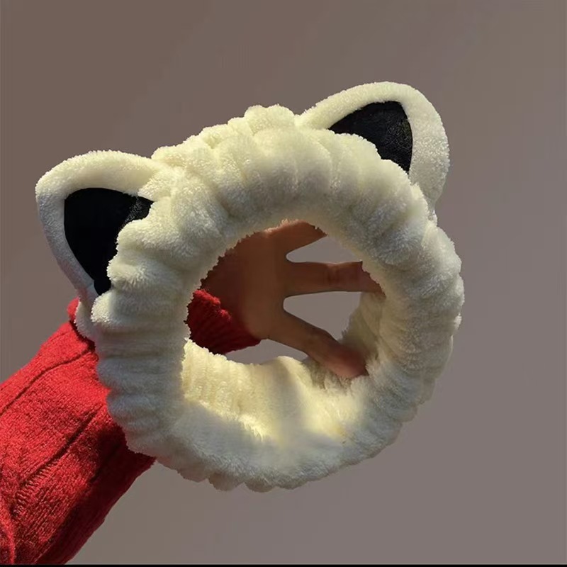 Otoño y invierno dibujos animados peluche lavar la cara cinturón de cabello máscara de mujer lavar la cara cinturón de cabello impermeable estereoscópico impermeable adornamientos de cabello al por mayor
