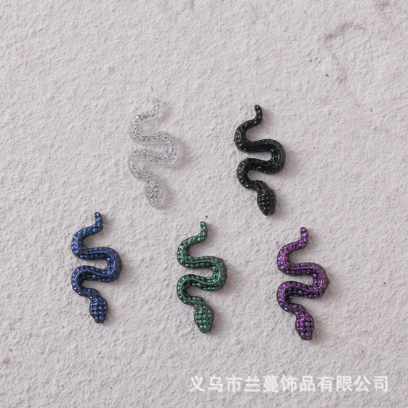 Cross-border new snake-shaped small size nail drill Halloween frosted animal matte python simple mixed nail accessories