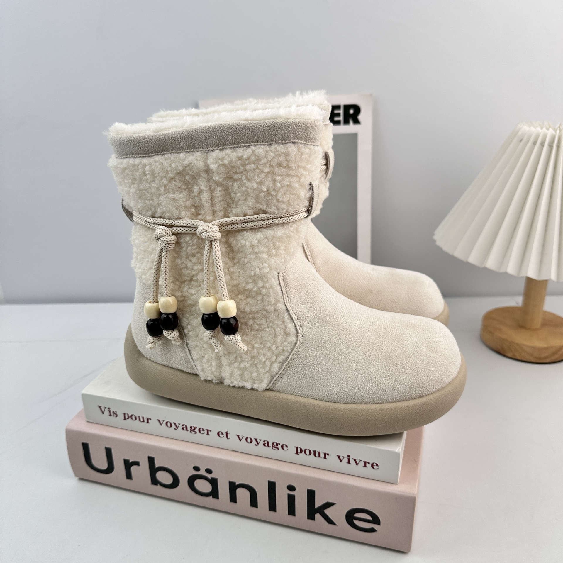 Yuanbo 2025 invierno nuevo botas de nieve de mujer de peluche para mostrar pies pequeños arcos de moda de peluche cálido fondo grueso image 8