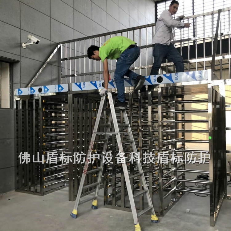 工厂生产全高封闭式十字转闸门 不锈钢防尾随栅栏滚匝旋转道闸