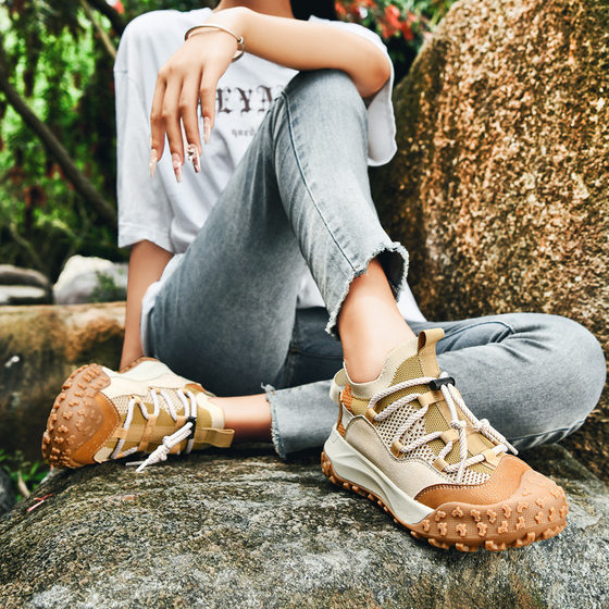 Summer Lightweight Mountain Climbing Hiking Shoes Women's Shoes Breathable Men's Shoes New Style Lace-up Free Outdoor Climbing sneaker for Couple