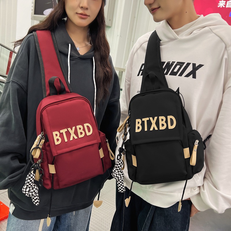 Spring and Autumn New Arrival Large Capacity Chest Bag for Women Fashion Simple Outdoor Multifunctional Sports Crossbody Bag for Students Chest Bag for Men