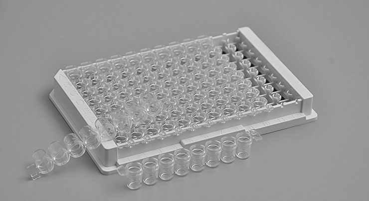 F底8联透明高吸附酶标板(无菌无酶)15板/盒