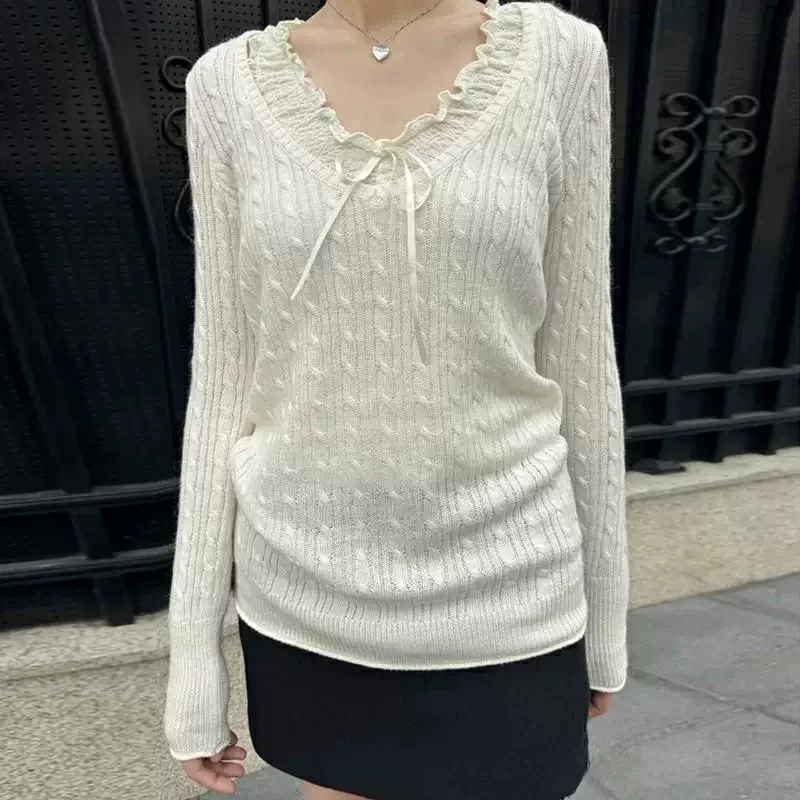 Beige long-sleeve, thin fitted sweater, V-neckline