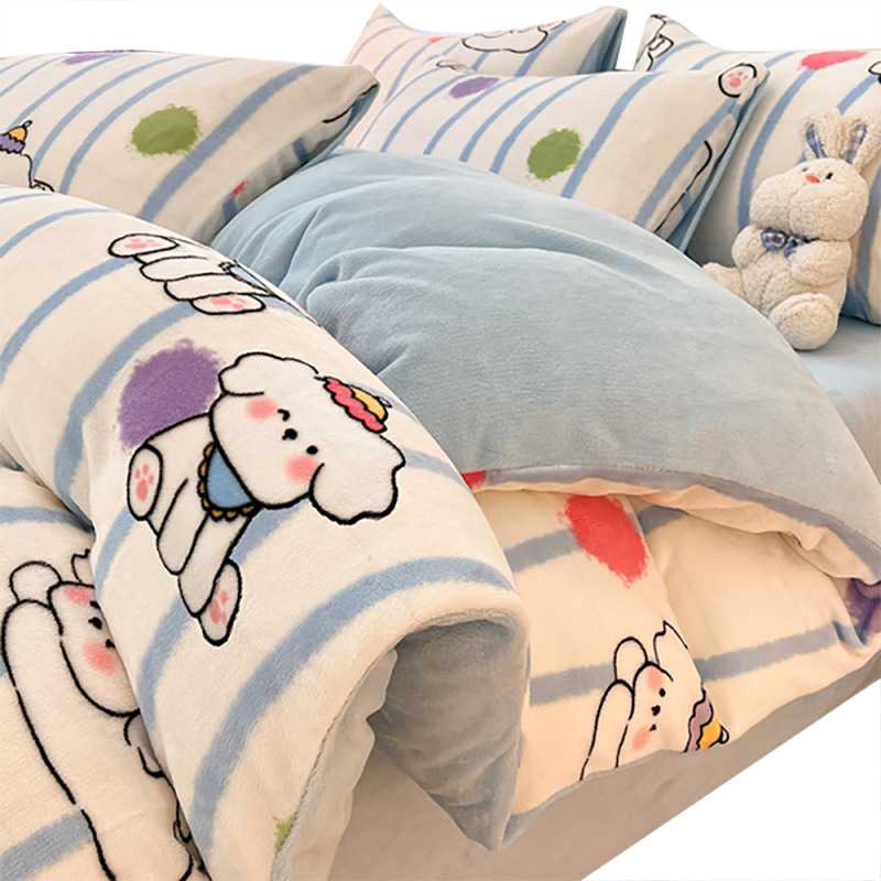 Juego de cama de lana de leche de invierno de cuatro piezas 2024 nueva sábana de lana de coral de dibujos animados engrosada más funda de edredón para niños de terciopelo