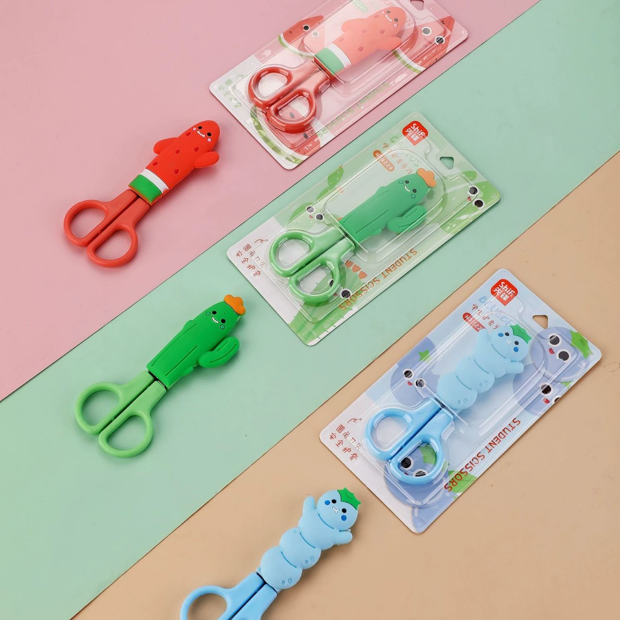 先锋 Cartoon children's art work scissors, silicone stand, pack