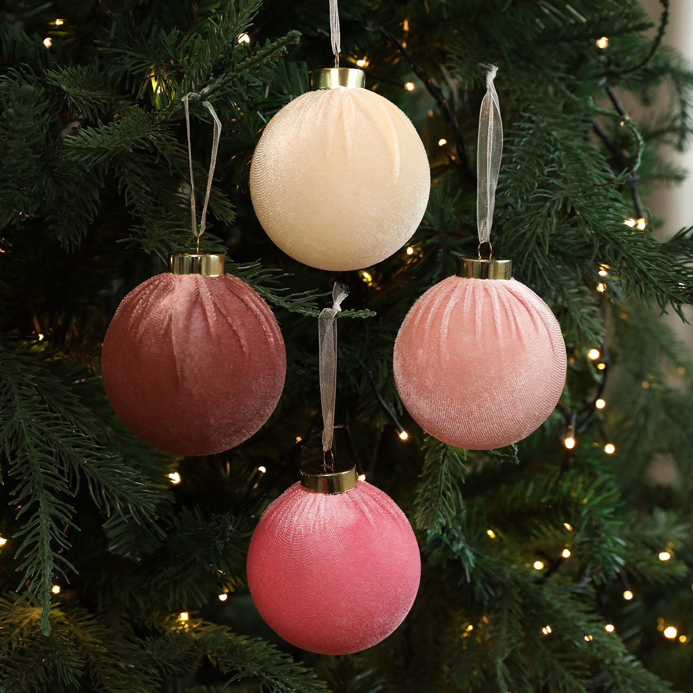 Bolas de tela transfronteriza tela de lana bola de plástico árbol de Navidad decoración colgante colgante decoración de la escena de la bola colgante props image 4