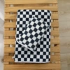 [Chessboard grid] Blue