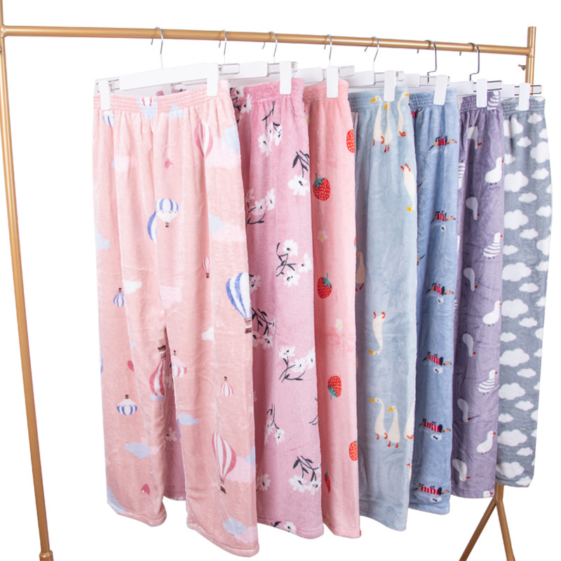 Pantalones de pijama para mujer de otoño e invierno, pantalones largos de franela, ropa de estar de forro polar coral, venta al por mayor de una sola pieza, ropa de casa cálida y dulce.