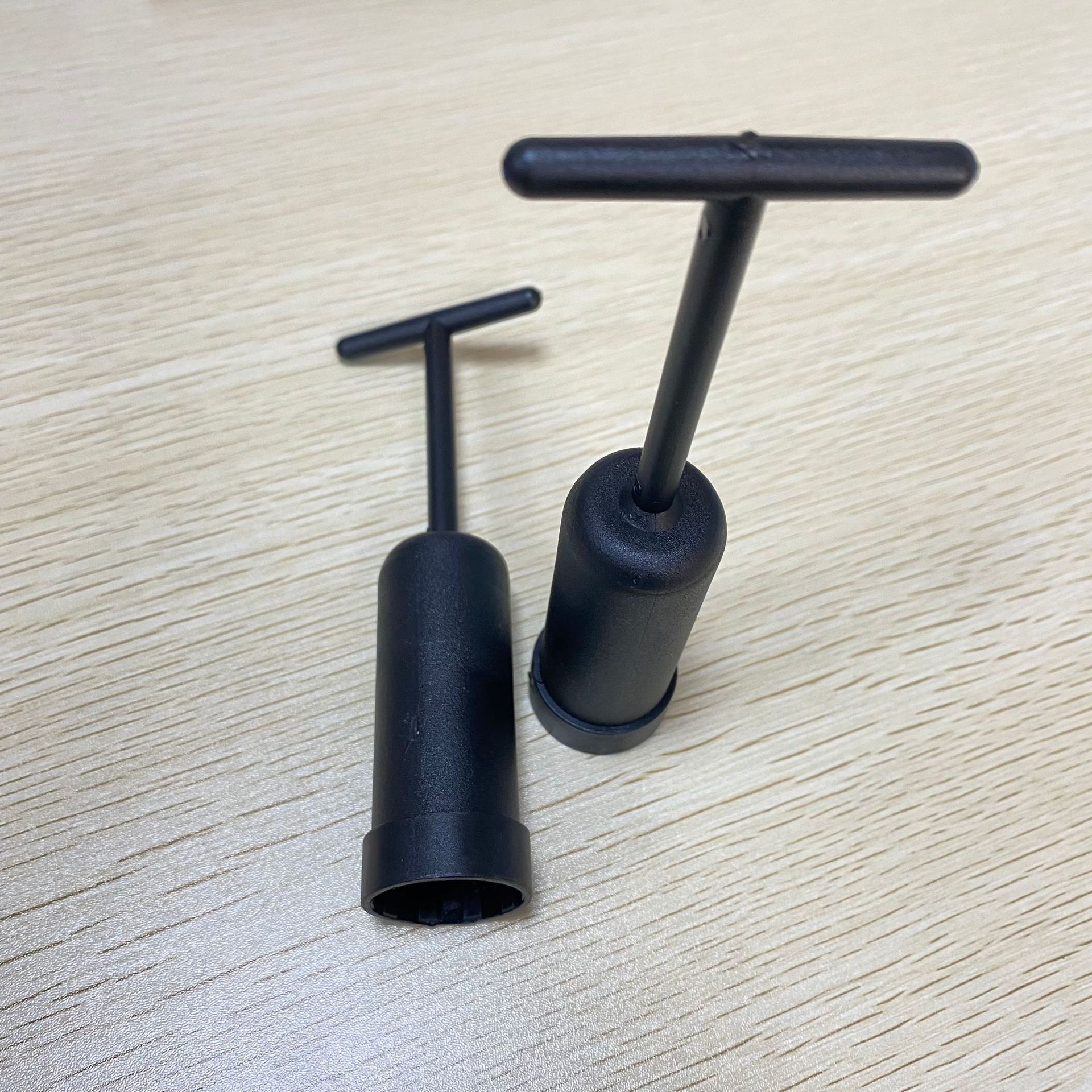 厂家直销  小G9塑胶套筒/扳手 G9灯头配件黑色