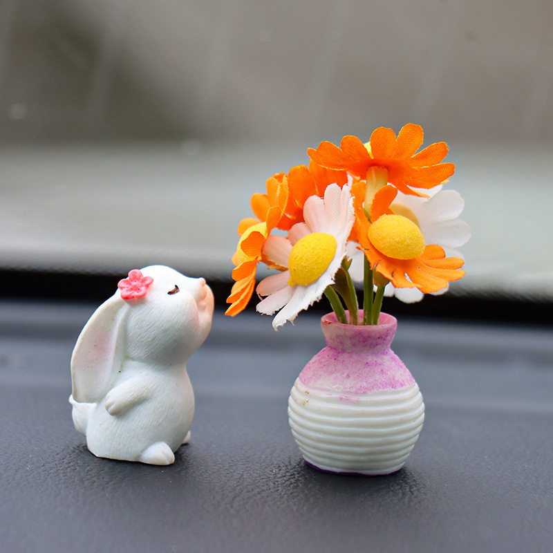 Flower pot rabbit small ornaments desktop cute animal cartoon doll center console car resin car decoration ornaments