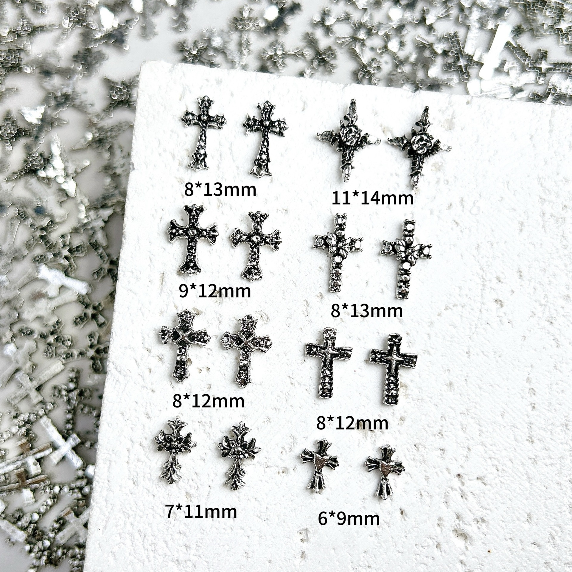 Ventas transfronterizas de joyas de manicuría cruces oro y plata super brillante diamante completo retro punk cruces joyas accesorios diy