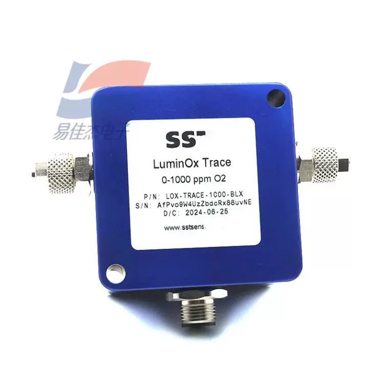 Флуоресцентный датчик кислорода LOX-TRACE-1000-BLX используется для мониторинга концентрации кислорода в автомобиле в режиме реального времени.