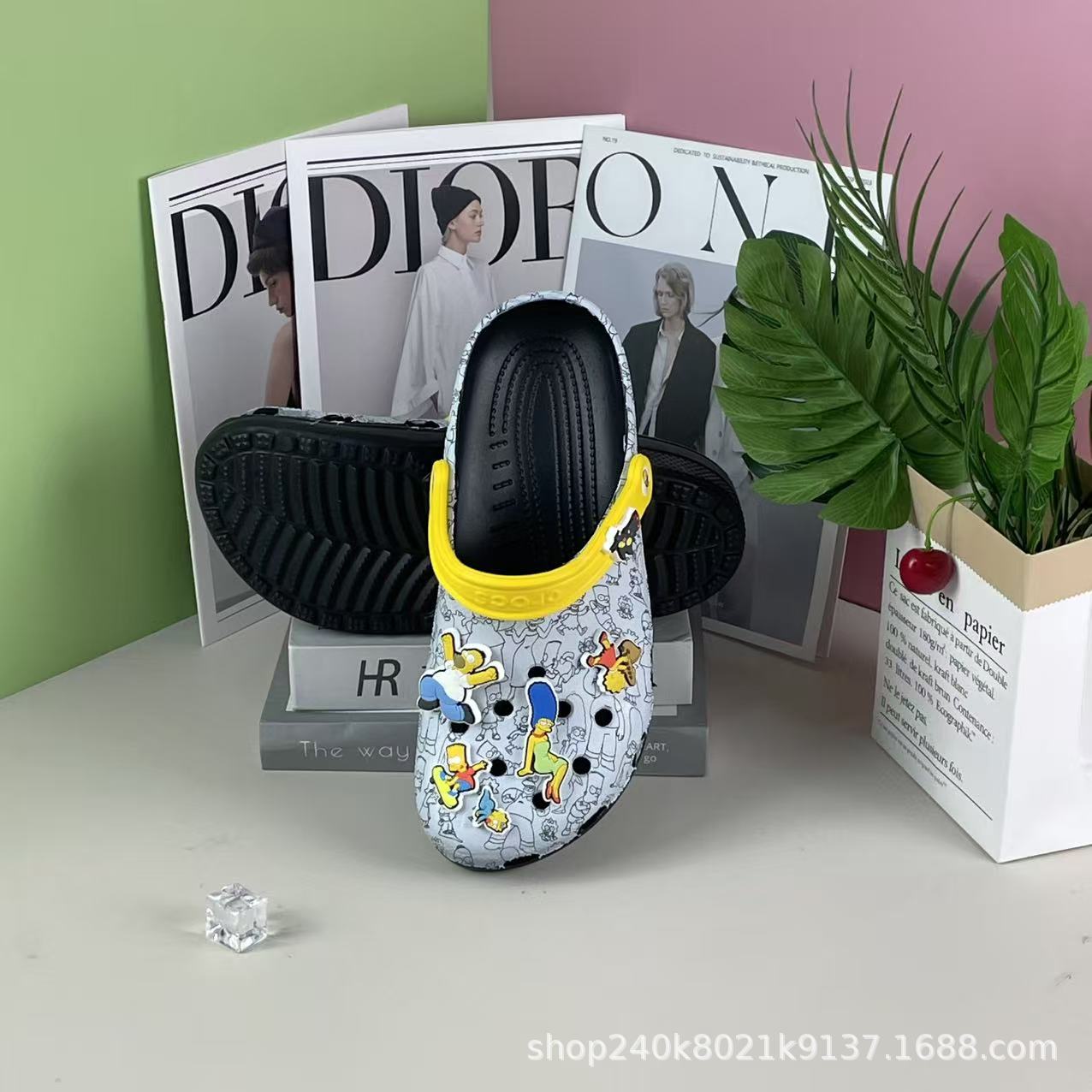Sandalias tipo Crocs con estampado de Simpson, para familia/niños
