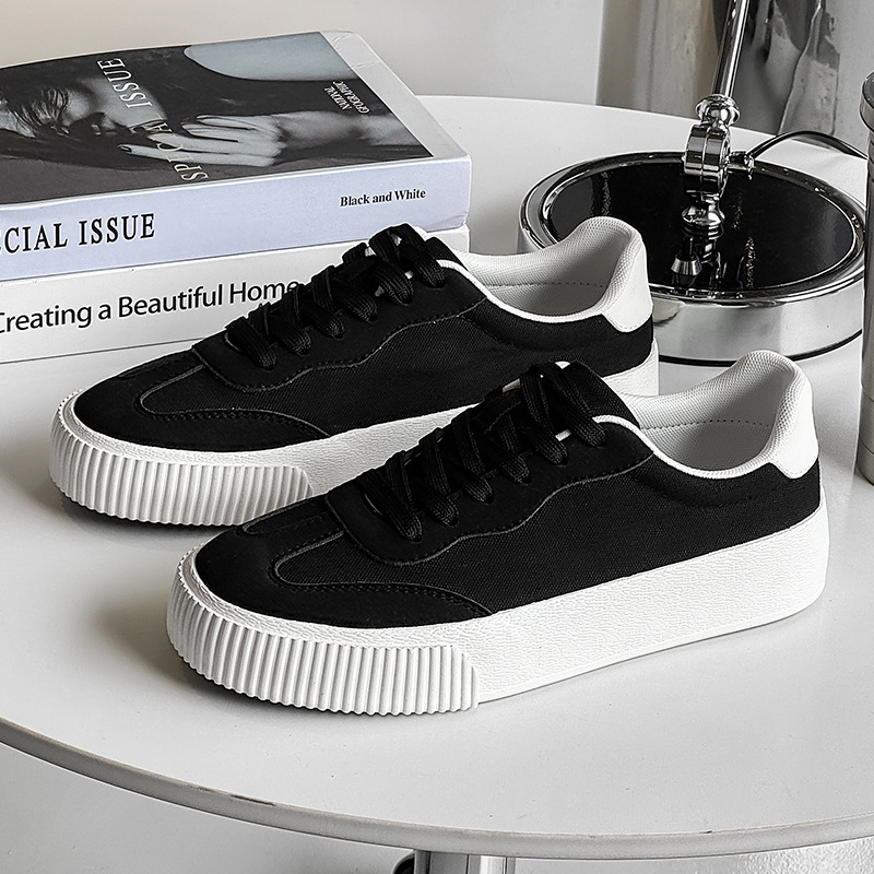 Zapatos de lona para hombre 2025 nuevos zapatos de entrenamiento alemanes moda para hombres tendencia al aire libre zapatos para hombres de nicho todo fósforo zapatos casuales cabello