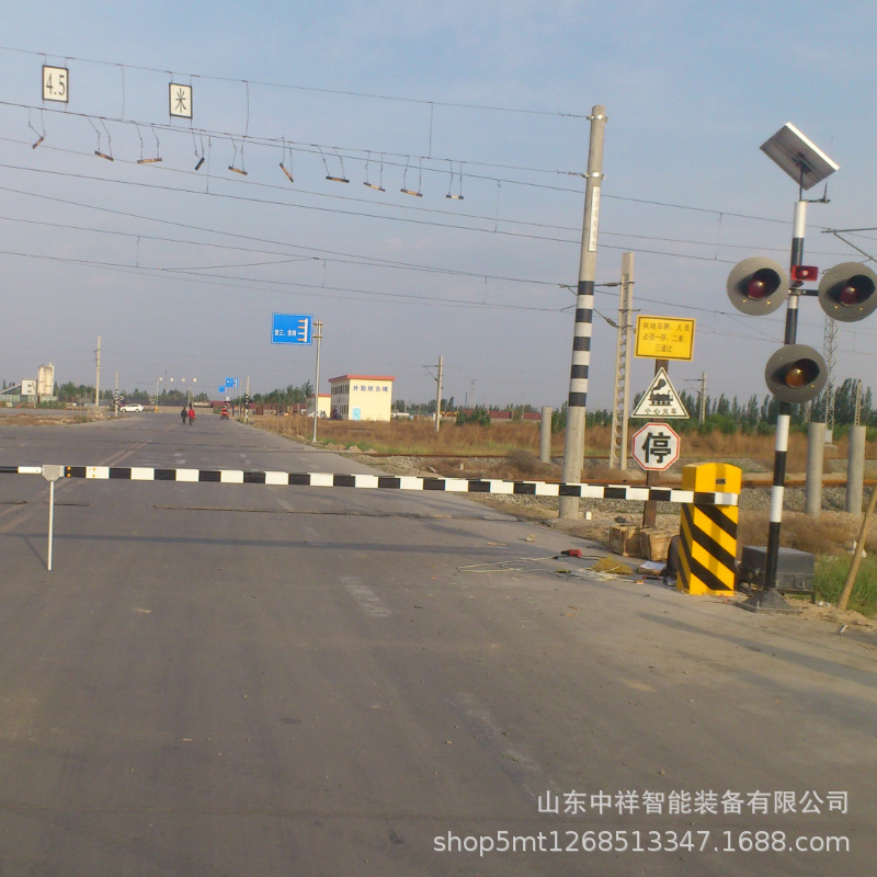 厂家供应道口栏木机 铁路道口电动栏木机 铁路道口栏杆