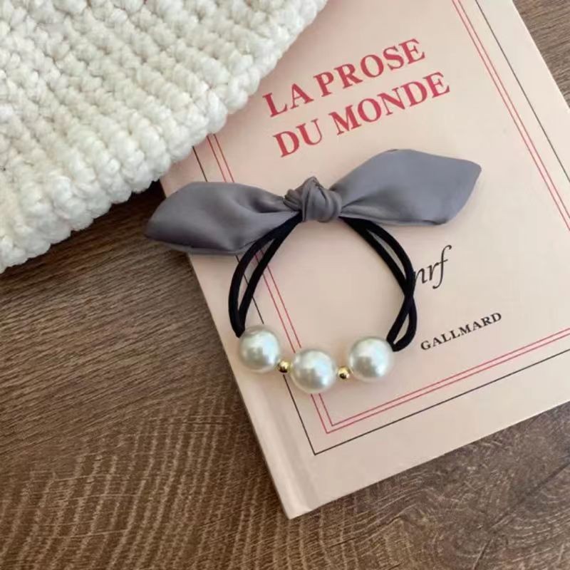 Gray three bead rabbit ears hair rope